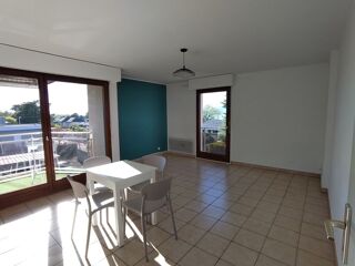  Appartement à louer 3 pièces 60 m²