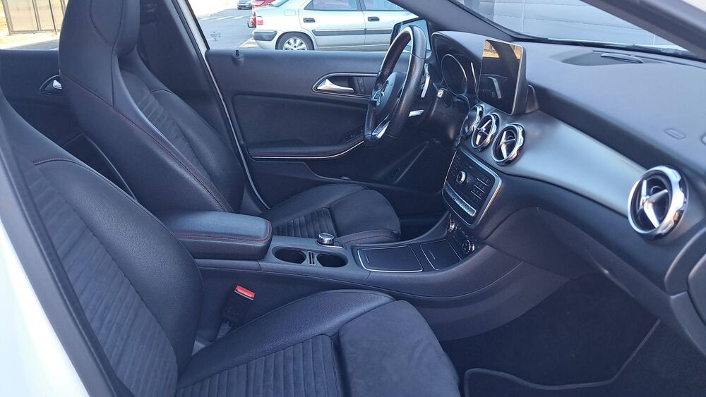 Classe GLA I 220 d 170 4Matic 7G-DCT Fascination - Automatique Toit ouv 2018 occasion 01300 Belley