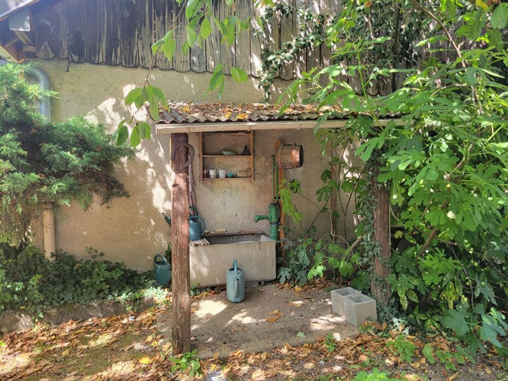 Vente Maison la BIOLLE- 73410, Grange a rehabiliter -  3 pièces, + combles , avec jardin de 190 m2 La biolle