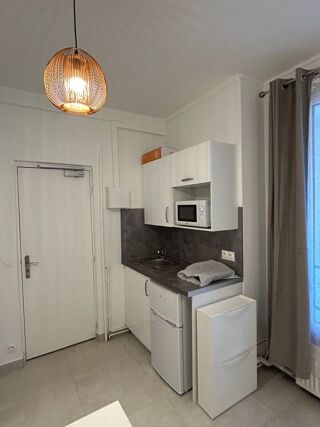  Appartement à louer 1 pièce 14 m²