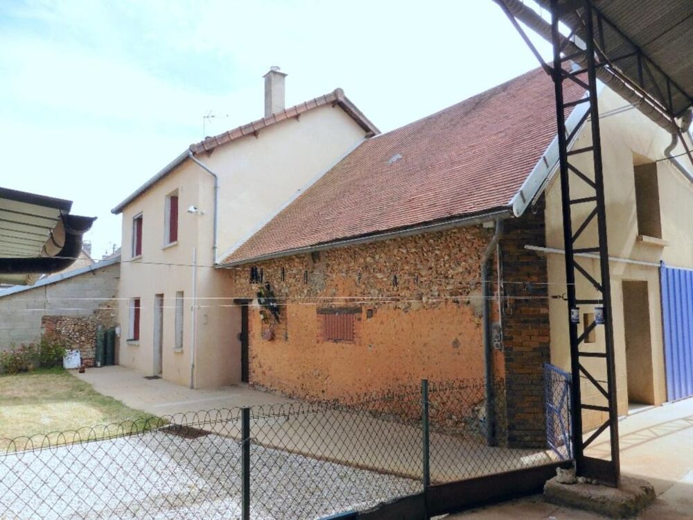 Maison 5 pièces 96 m² · à Les Sieges · 96 m² · 99 000 €