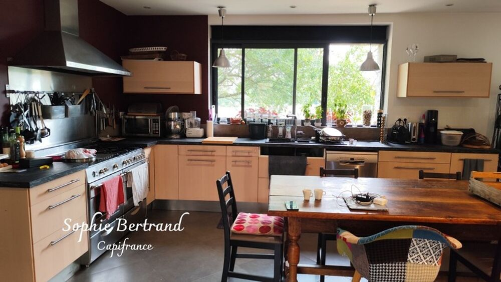 Propriété à vendre 14 pièces CHANTEMERLE LES GRIGNAN (26)