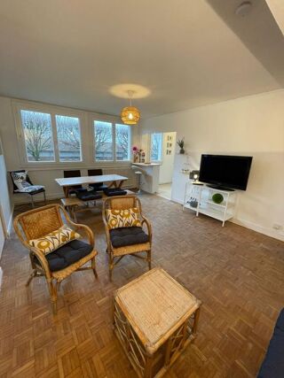  Appartement à louer 4 pièces 64 m²