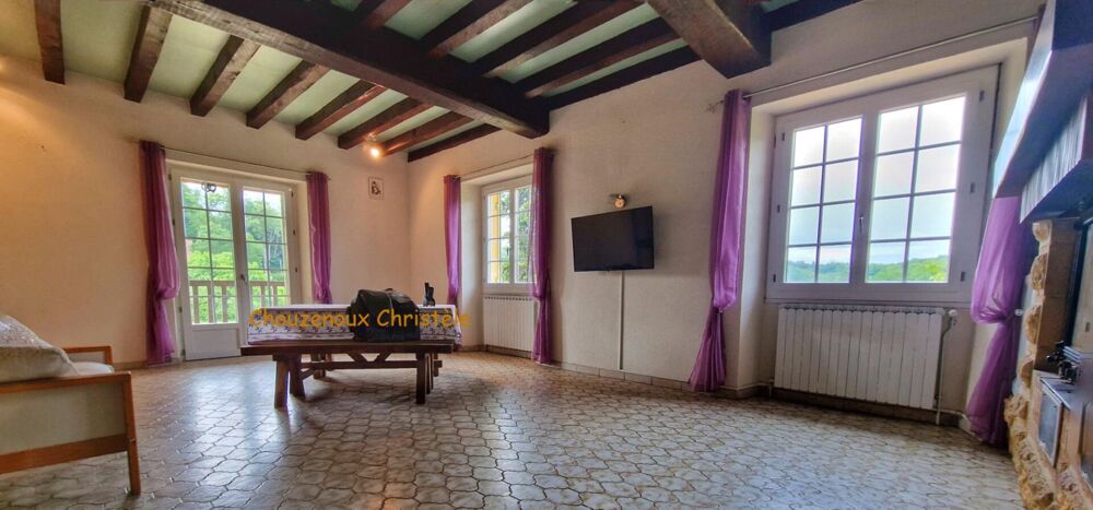 24370 Veyrignac : Maison en pierre du paysavec studio ,10 pièce(s) 194 m2