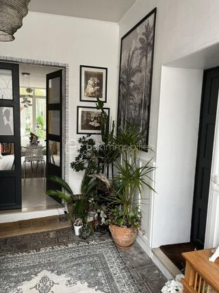  Propriété/château à vendre 9 pièces 180 m²