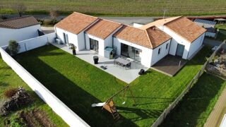  Maison à louer 6 pièces 130 m²