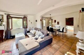  Villa à vendre 7 pièces 220 m²
