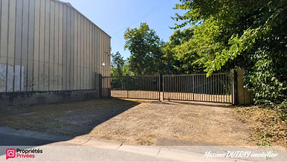 Hangard 5 pièces 415m²