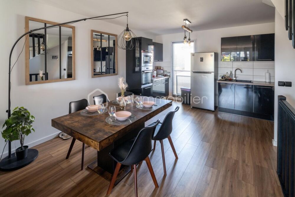 Posez vos valises dans cette Maison de ville 4P - DPE C - Climatisation