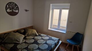  Appartement à louer 4 pièces 66 m²
