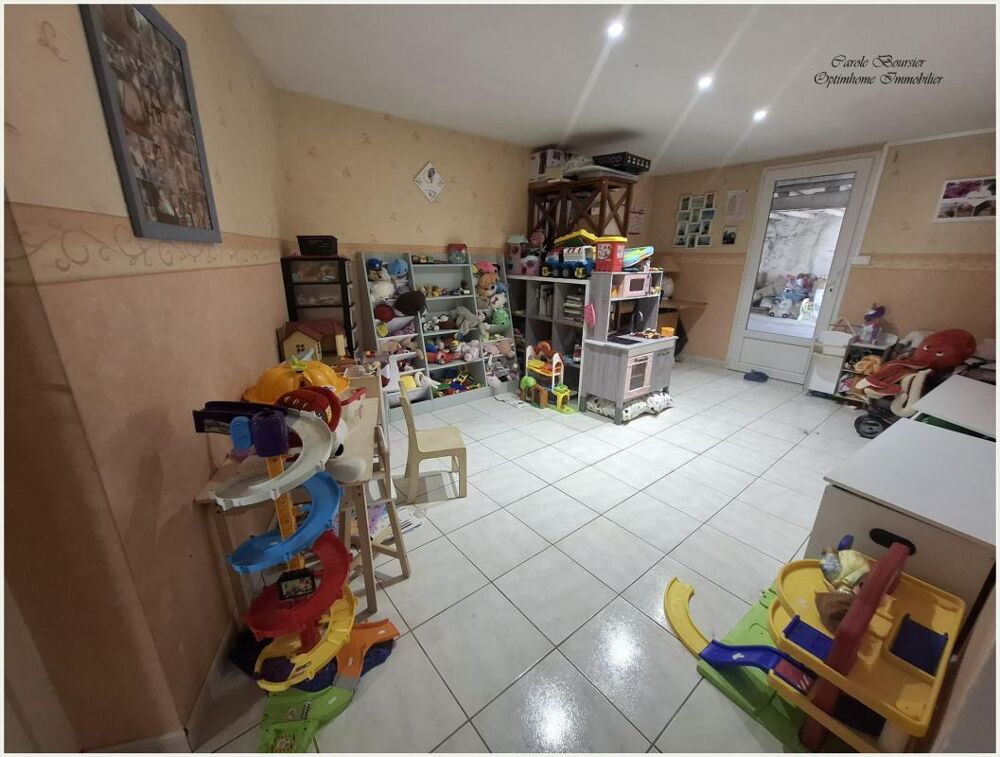 Vente Maison Maison d'environ 200 m² habitables avec dépendances – Aroffe Aroffe
