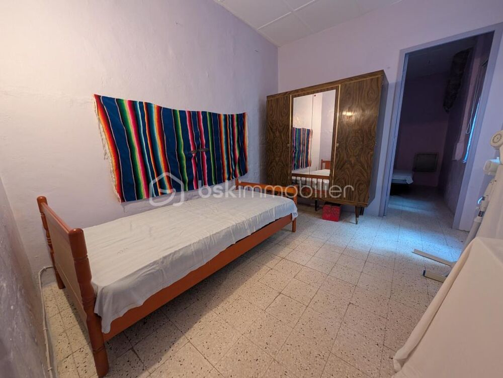 Maison de village à rénover  80 m² + 50 m² de combles aménageables