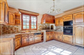  Maison à vendre 10 pièces 230 m²