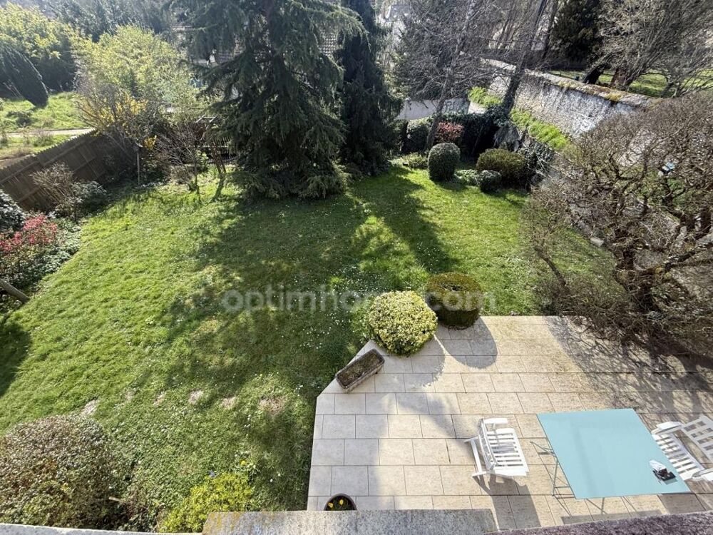 Vallée de Chevreuse. Maison Architecte de 160 /200 m² avec gros potentiel, un garage et un terrain de 596 m² à SAINT CYR SOUS DO