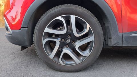 Captur 1.5 dCi 90 EDC6 Helly Hansen 2015 occasion 95000 Cergy
