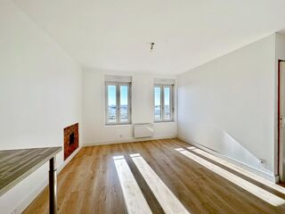  Appartement à louer 3 pièces 44 m²
