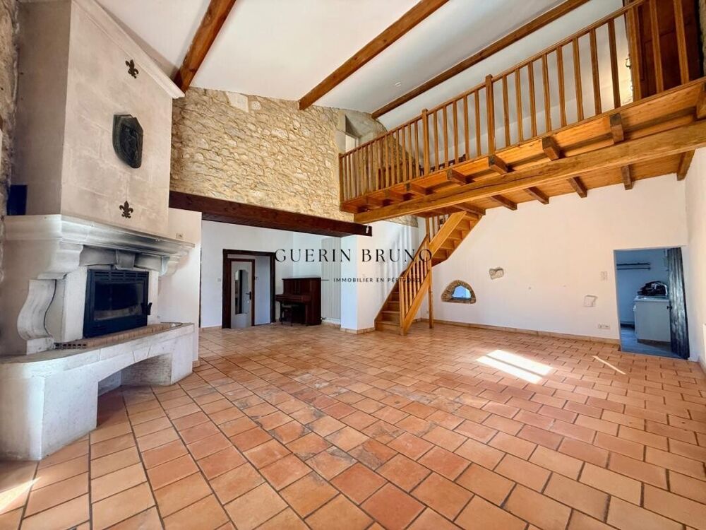 Vente Maison Maison de caractère avec grange – Centre bourg entre Bergera Saint meard de gurcon