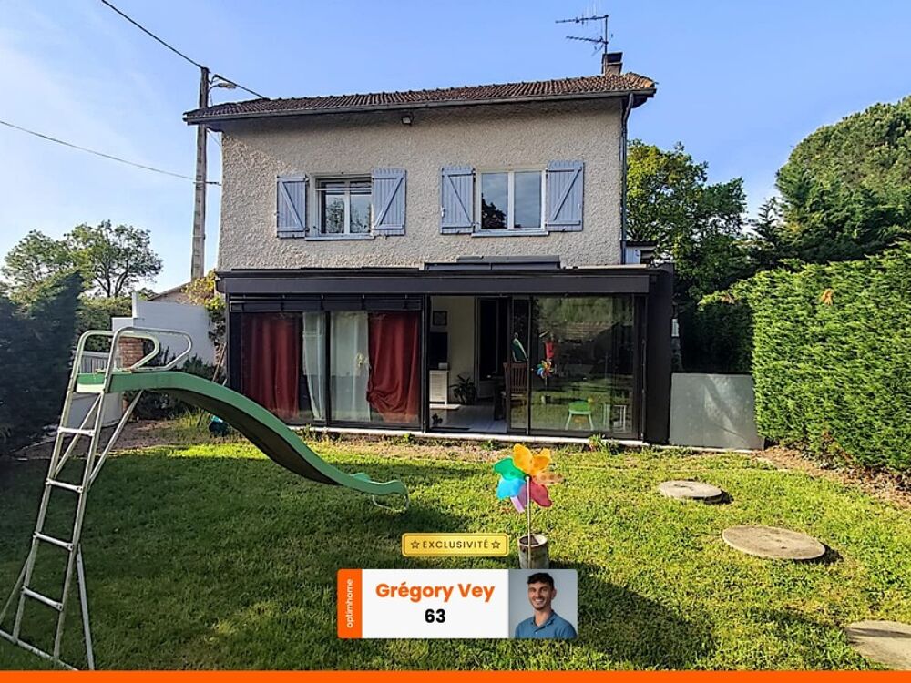 Vente Maison Maison 140 m² - 7 pièces - 5 chambres - Double garage - Grand jardin Noalhat