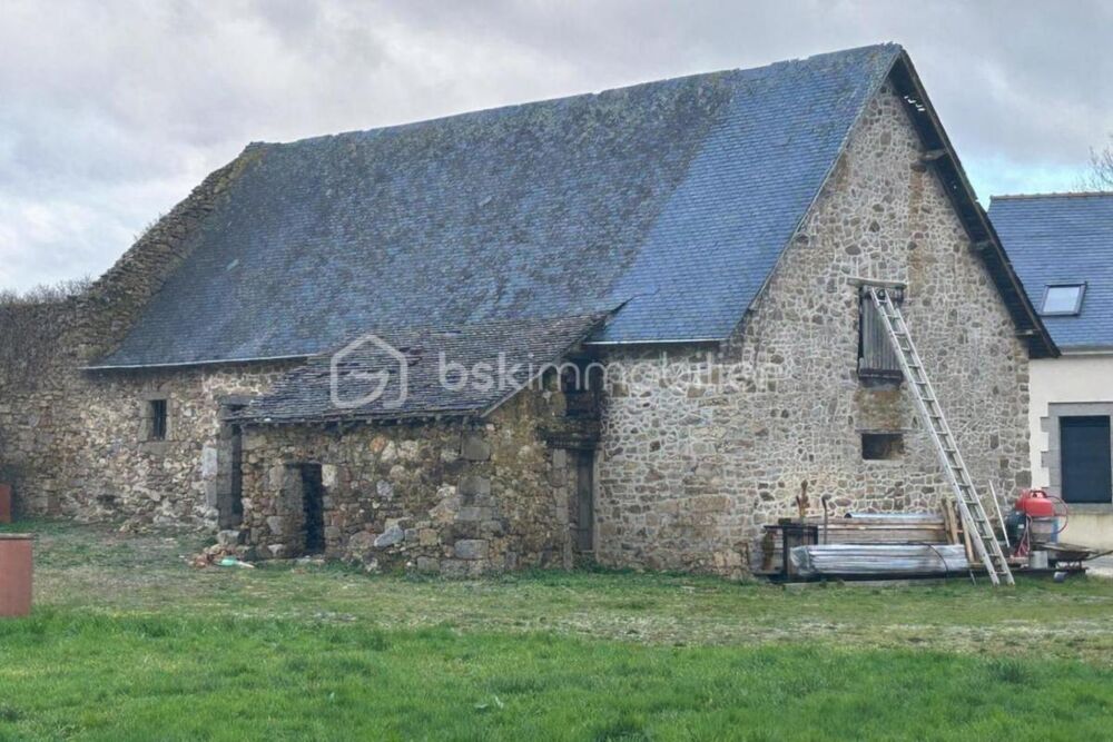 Loge à rénover en campagne à 12 min de Mayenne et 20 min de Ernee