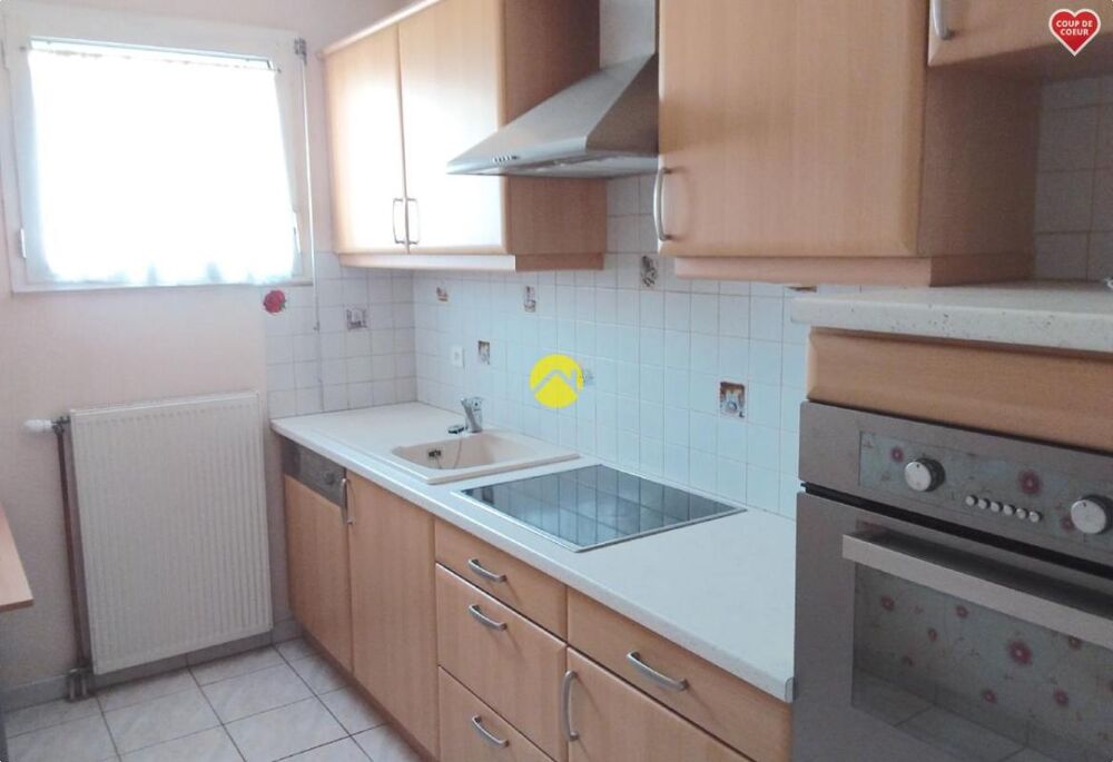 APPARTEMENT AVEC BALCON ET GARAGE