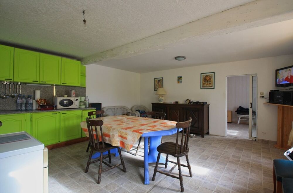 Maison de village, proche des commodités