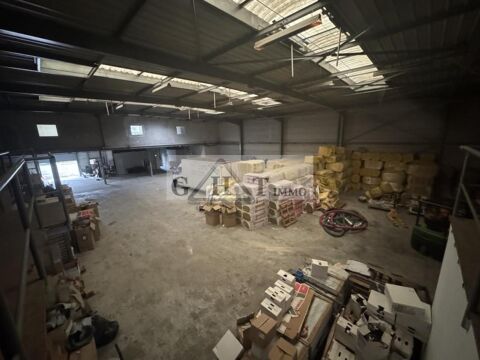 A vendre Local d'activit&eacute; 1210m2 2500000 94600 Choisy le roi