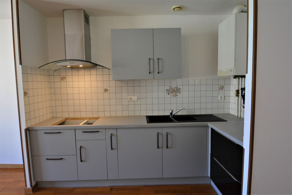 Location Appartement Dpt Nord (59), à louer CAMBRAI appartement T3 - 55 m² - 1er étage Cambrai