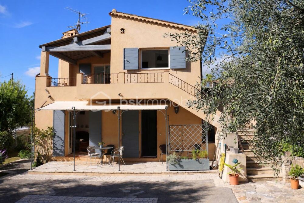Vente Villa Opio, deux appartements ou maison familiale avec piscine, commodités à pied Opio