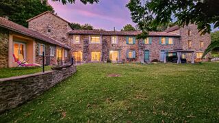  Proprit/chteau  vendre 15 + pices 677 m