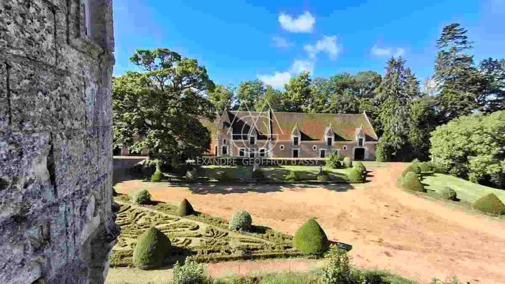 à vendre  Propriété/château Brou (28160)