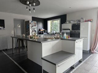  Propriété/château à vendre 5 pièces 148 m²