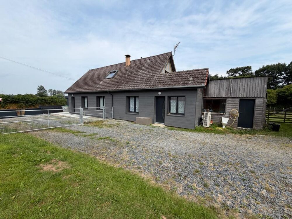 Vente Maison À quelques minutes de Périers – Propriété avec habitation familiale, hangar professionnel et bureaux sur 4 104 m² (50) Nay