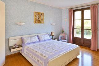  Propriété/château à vendre 7 pièces 160 m²