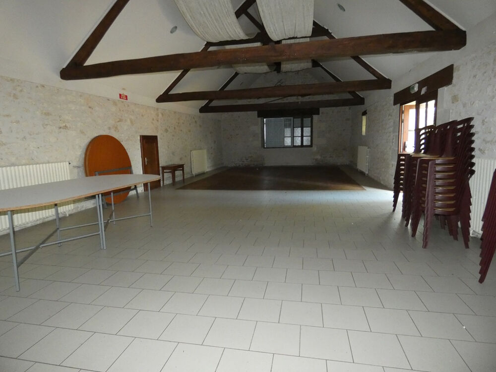 à vendre  Propriété/château Villeloin-Coulangé (37460)