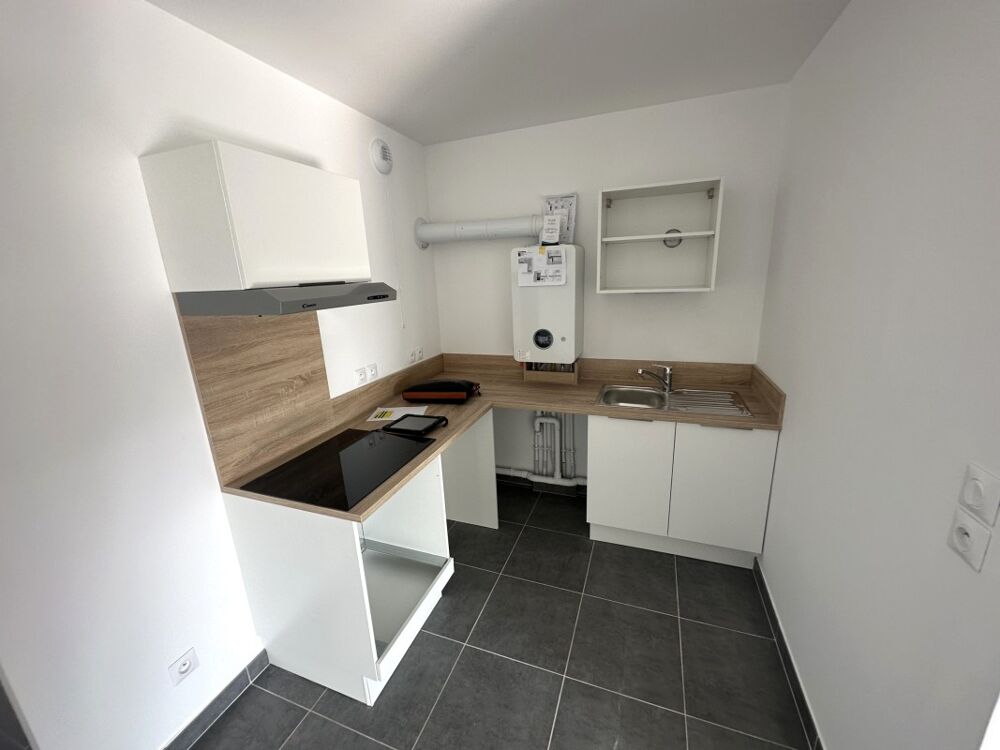 T2 avec balcon et parking à MONTEUX