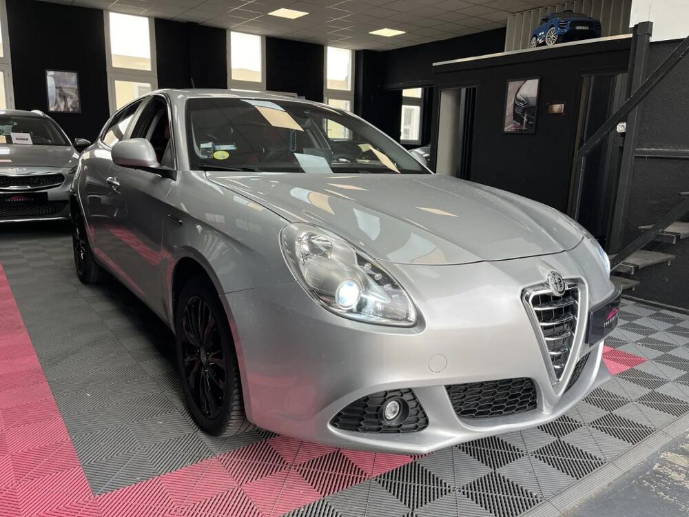 Giulietta 2.0 JTDM 170 2012 occasion 06700 Saint Laurent Du Var