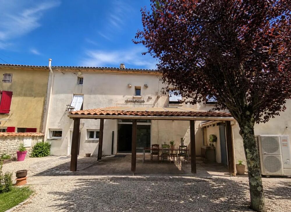 Vente Maison Maison de 6 pièces de 192 m² à Mornac Mornac