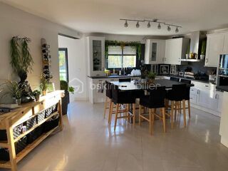  Maison � vendre 6 pi�ces 262 m�