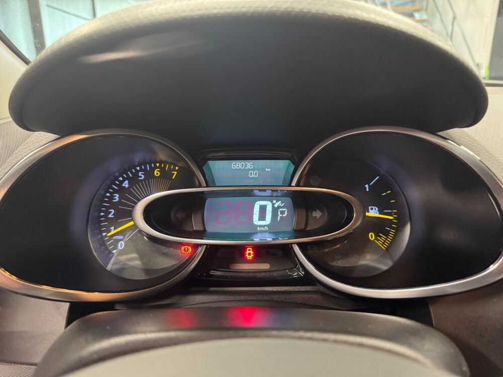 Clio IV TCe 120 Intens EDC 2015 occasion 78200 Mantes La Jolie