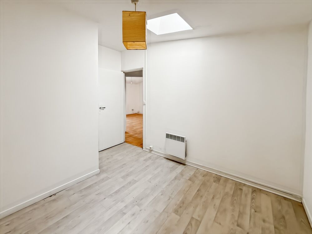 Idéal investisseur  Lumineux T2 bis de 46 m²  Bordeaux Capucins / Victoire