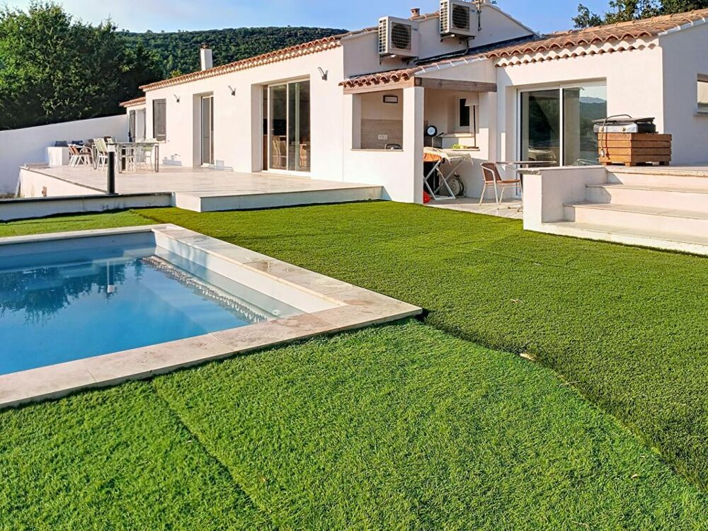 Villa T6 avec piscine et terrain de 1241m² - Sainte-Anastasie-Sur-Issole