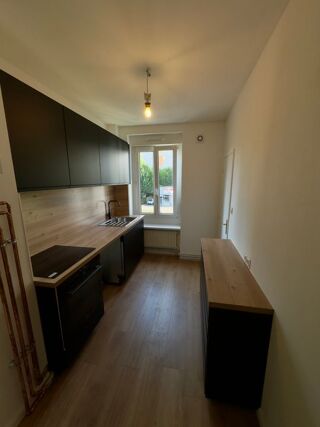  Appartement à louer 3 pièces 63 m²