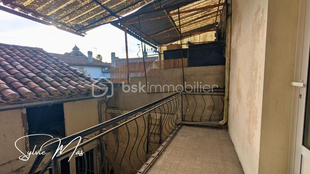 Vente Immeuble Immeuble avec logement, commerce, cour et balcon Monsempron libos