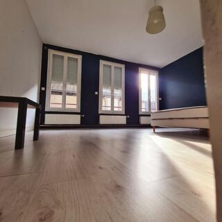  Immeuble à vendre 6 pièces 210 m²