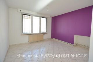  Immeuble � vendre 5 pi�ces 113 m� Montmedy