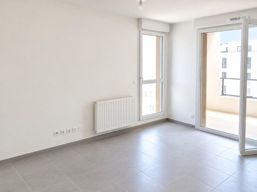 Location Appartement Appartement T2 avec deux balcons et parking à Nimes Nimes