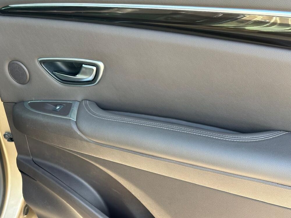 Espace V 1.6 TCE 200 ENERGY INTENS EDC 2015 occasion 78240 Chambourcy