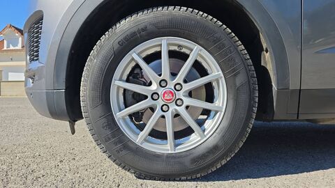 E-PACE 2.0 D - 150 ch 2WD Business 5 places 2018 occasion 02200 Soissons