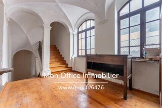  Maison à vendre 15 + pièces 600 m²