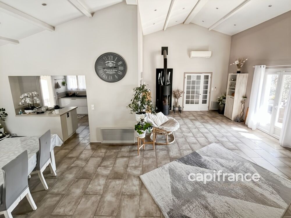 � vendre  Villa Bagnols-en-For�t (83600)